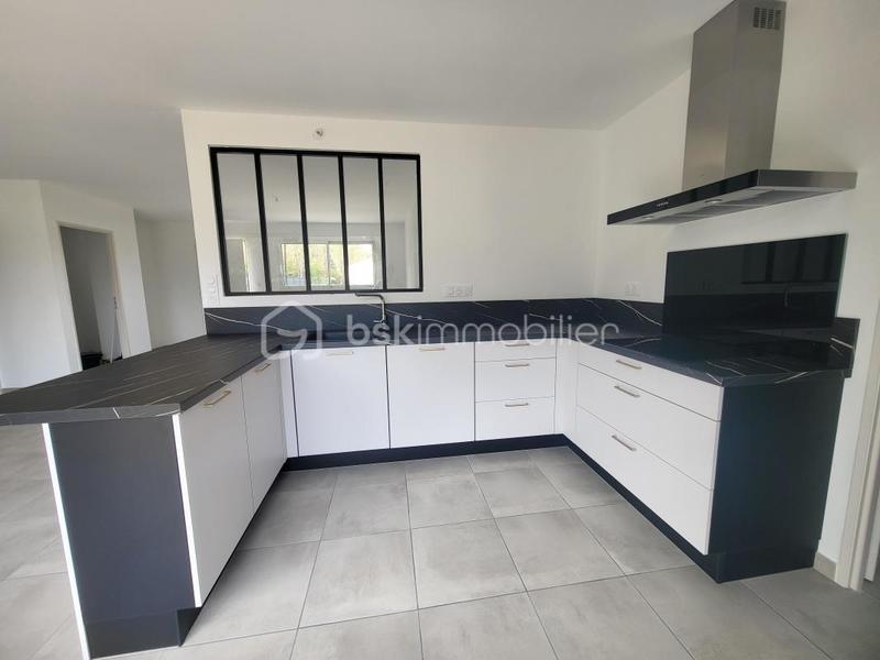 Maison - 101 m² - 4 pièces