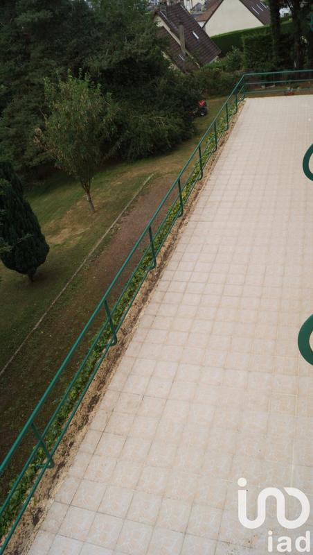 Maison - 275 m² - 13 pièces