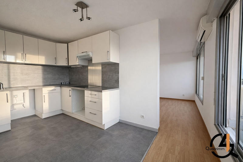 Duplex - 84 m² - 4 pièces