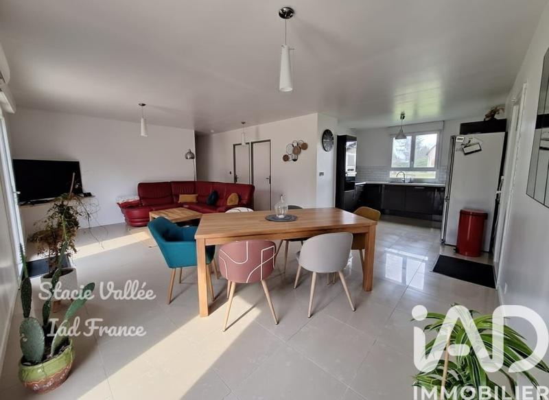 Maison - 90 m² - 5 pièces