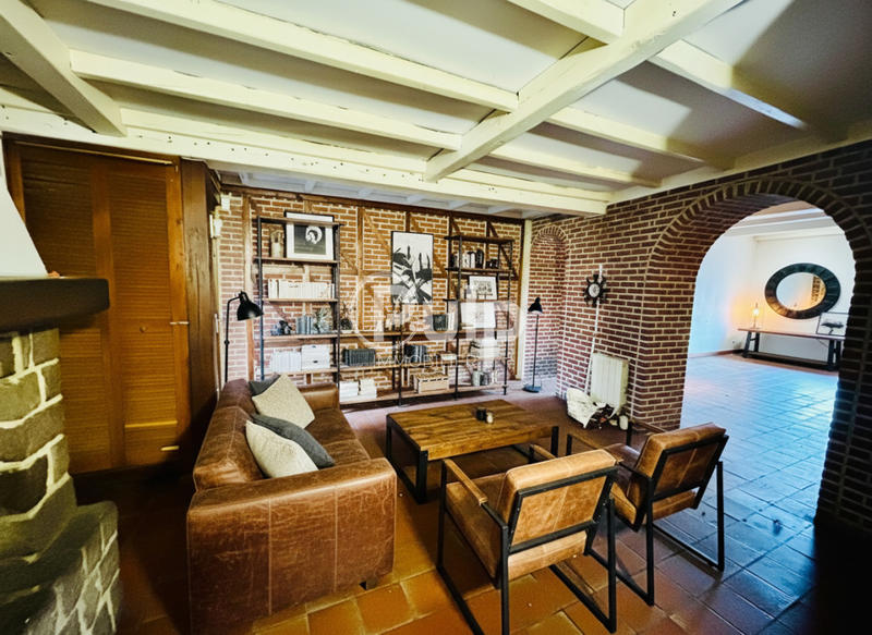 Maison - 141 m² - 7 pièces