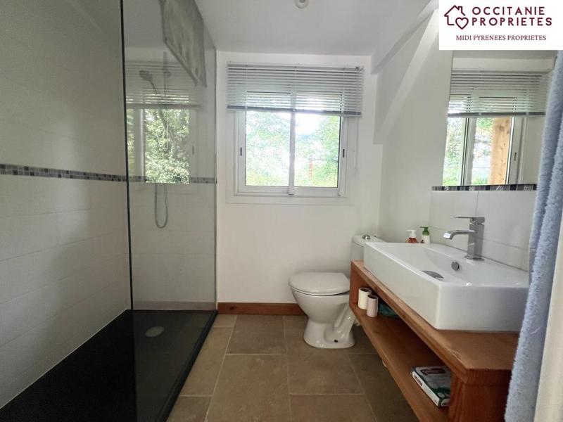 Propriété - 86 m² - 4 pièces