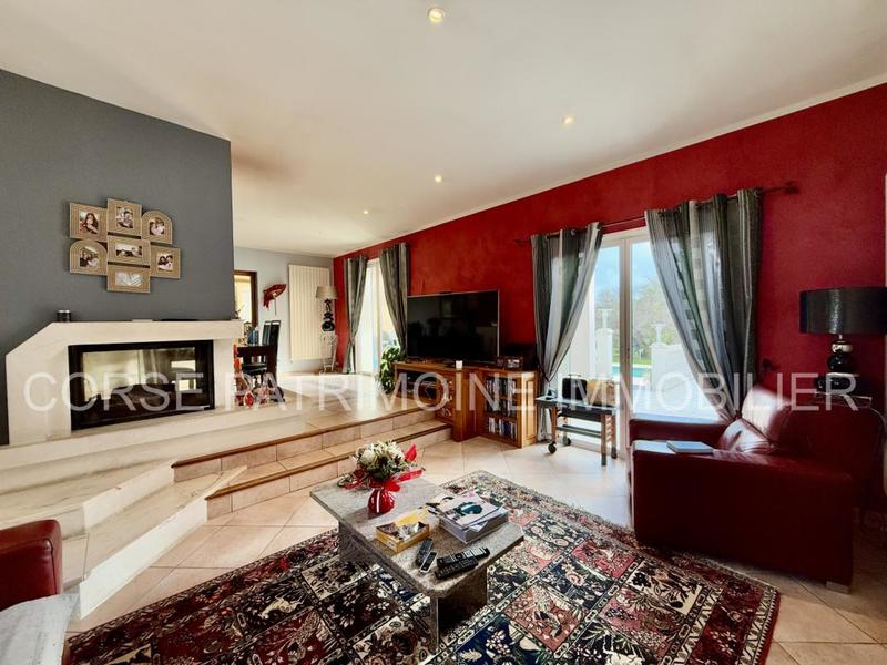 Villa - 280 m² - 9 pièces