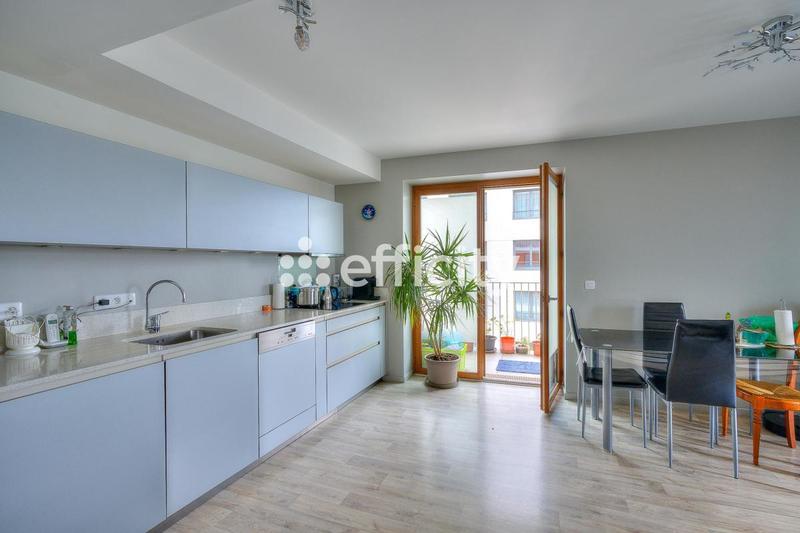 Appartement - 70 m² - 4 pièces