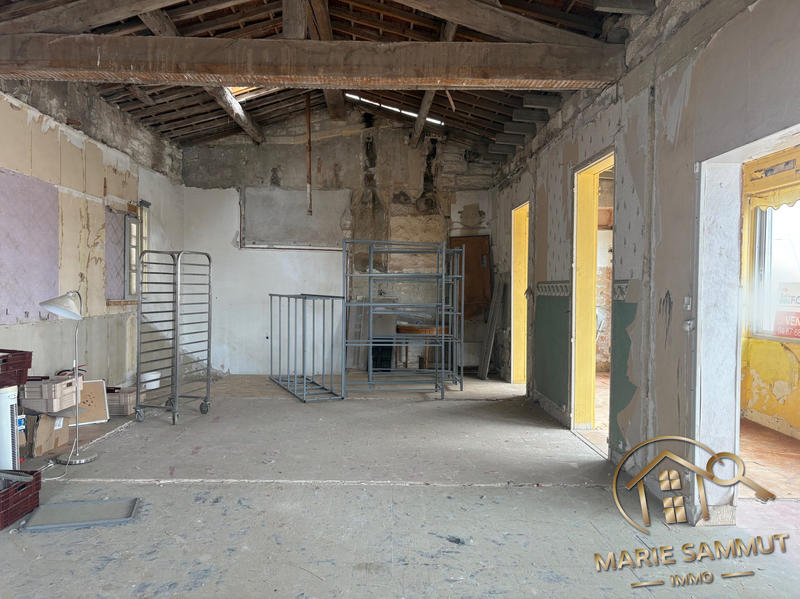 Appartement - 93 m² - 5 pièces