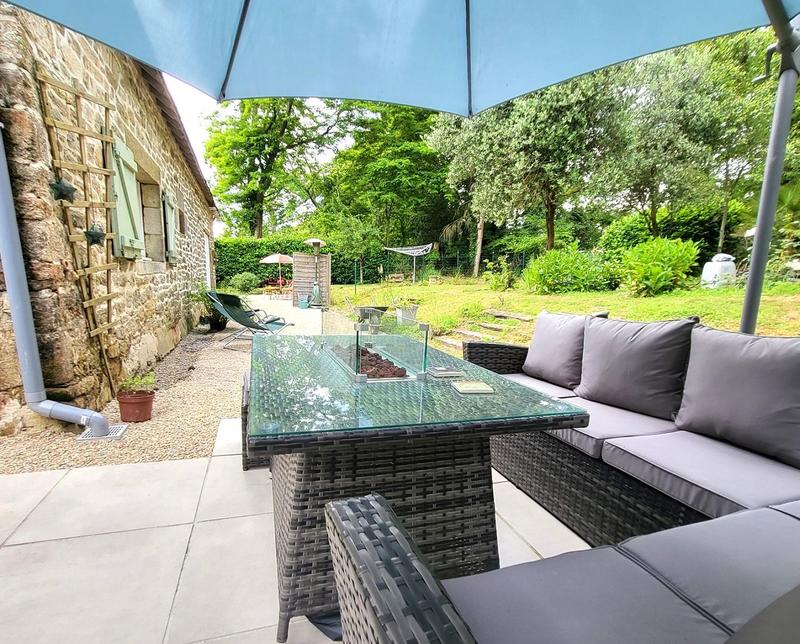 Maison en pierre - 237 m² - 8 pièces