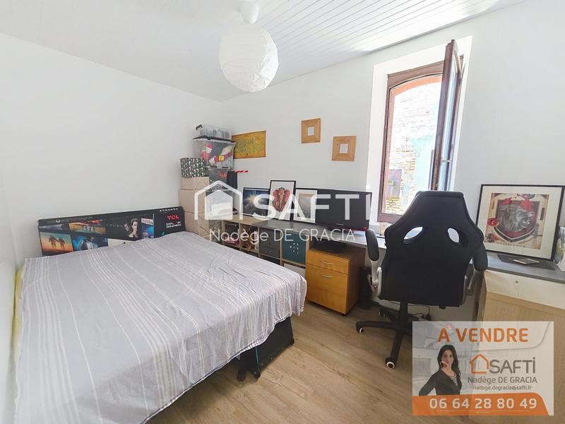 Maison - 180 m² - 6 pièces