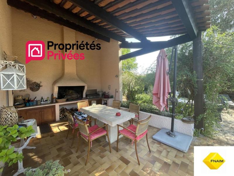 Villa - 270 m² - 6 pièces