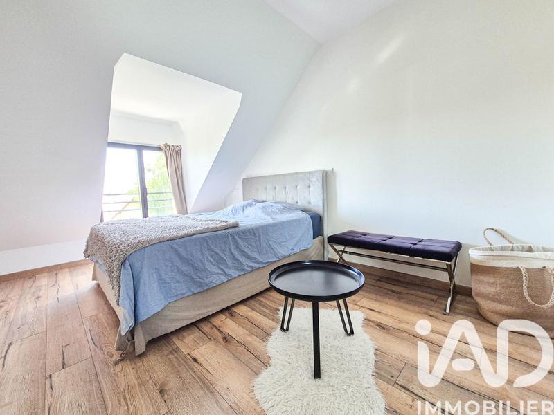 Maison - 180 m² - 7 pièces