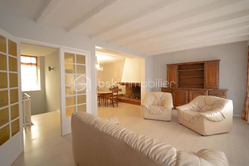 Maison traditionnelle - 320 m² - 8 pièces