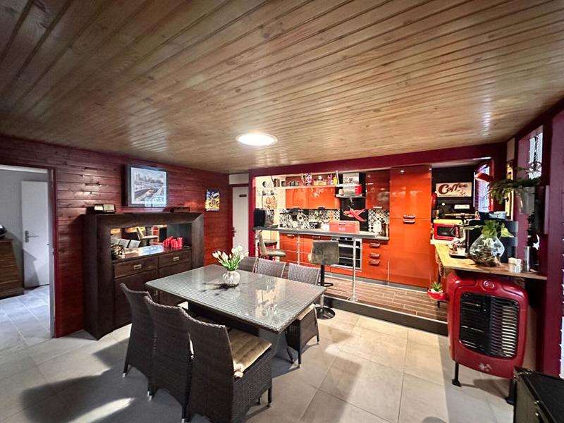 Maison - 95 m² - 5 pièces