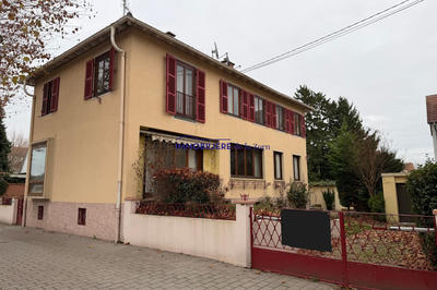 Maison - 165 m² - 6 pièces