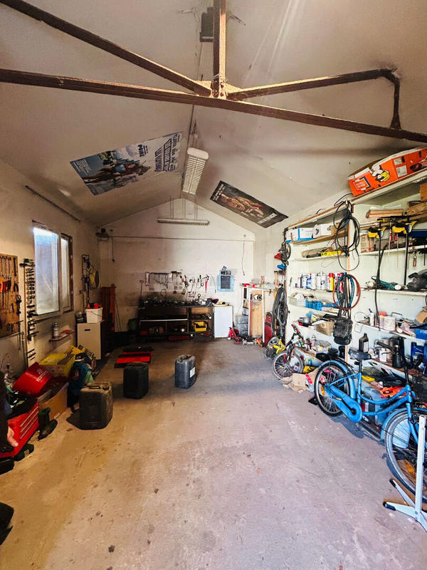 Maison - 93 m² - 5 pièces