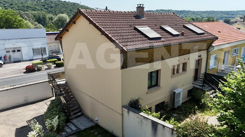 Maison de village - 121 m² - 8 pièces