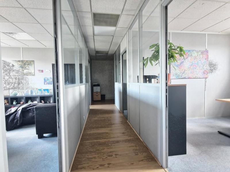 Bureau - 26 m² - 2 pièces