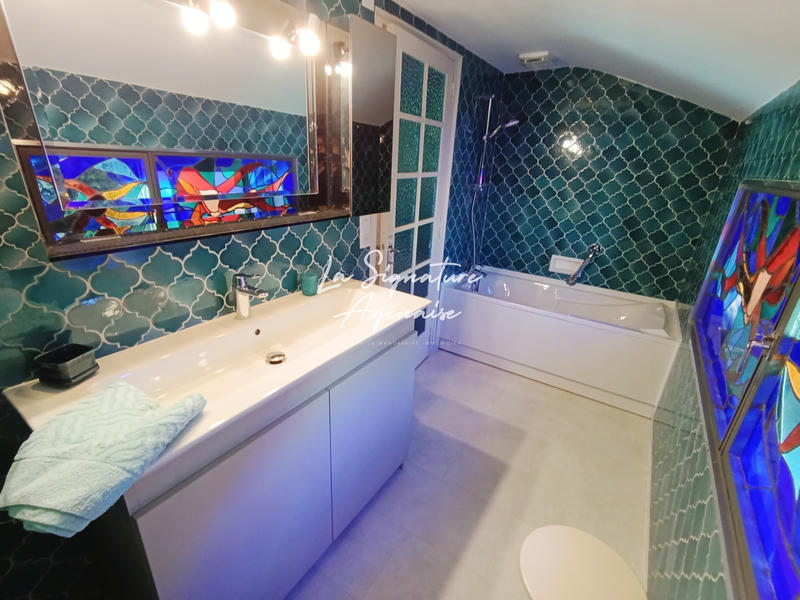 Maison - 336 m² - 12 pièces