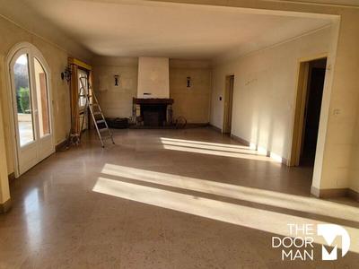 Maison - 294 m² - 8 pièces