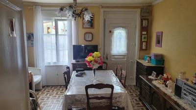 Maison - 95 m² - 6 pièces