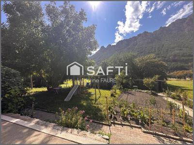 Maison - 142 m² - 7 pièces