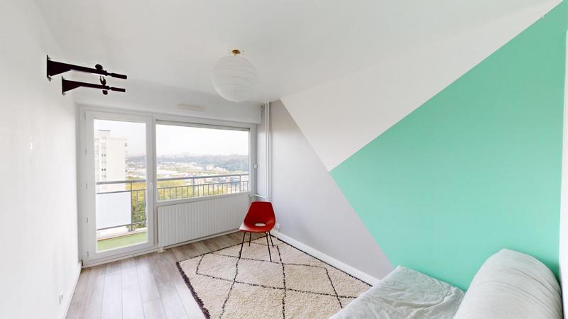 Appartement - 80 m² - 4 pièces