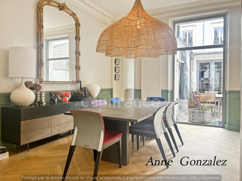 Maison bourgeoise - 237 m² - 9 pièces