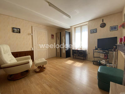 Maison - 95 m² - 5 pièces