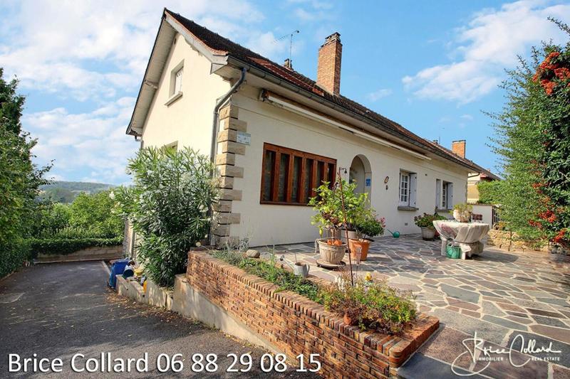 Maison - 160 m² - 8 pièces