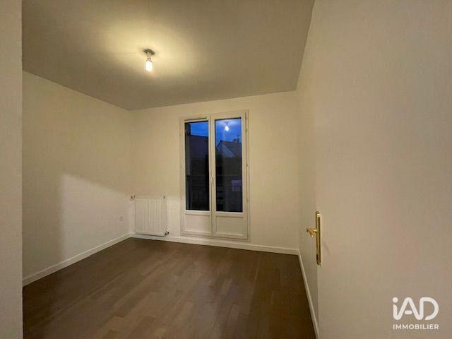 Maison - 96 m² - 5 pièces