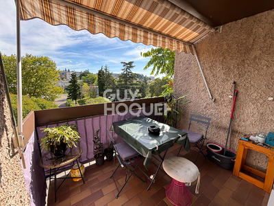 Maison - 84 m² - 7 pièces