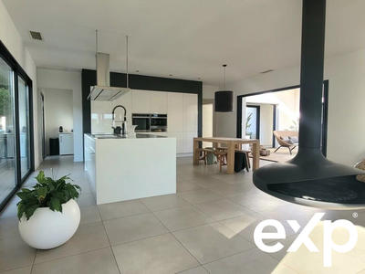 Villa - 164 m² - 4 pièces