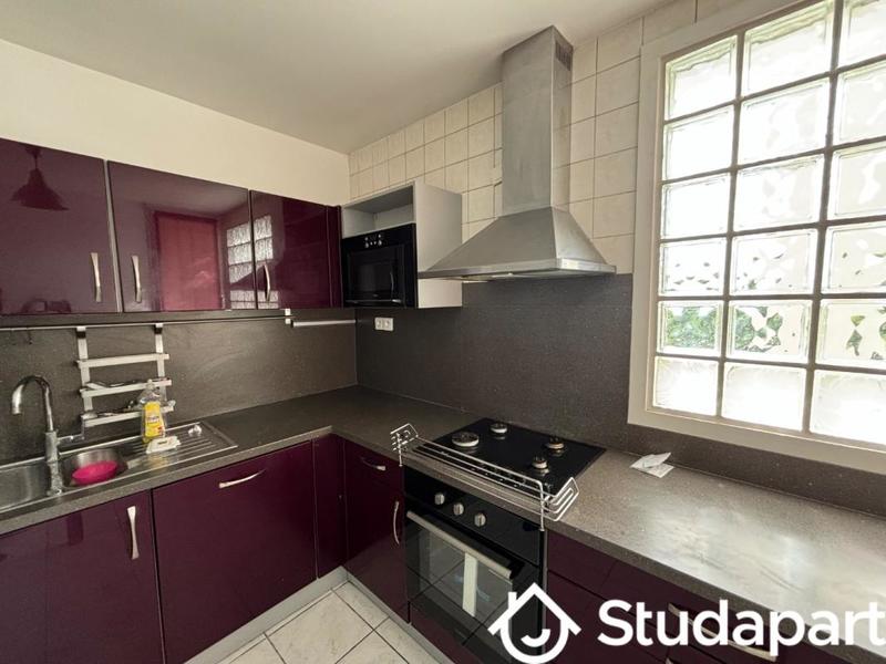 Chambre - 12 m² - 1 pièce