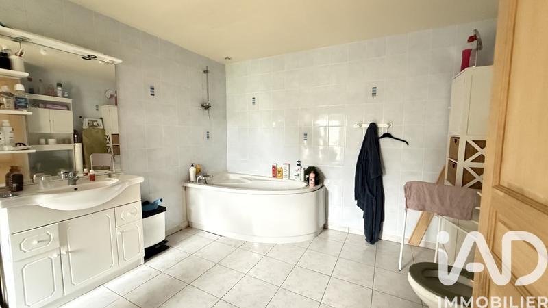 Maison - 167 m² - 7 pièces