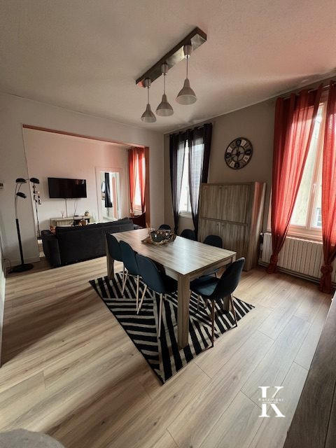 Appartement - 75 m² - 3 pièces