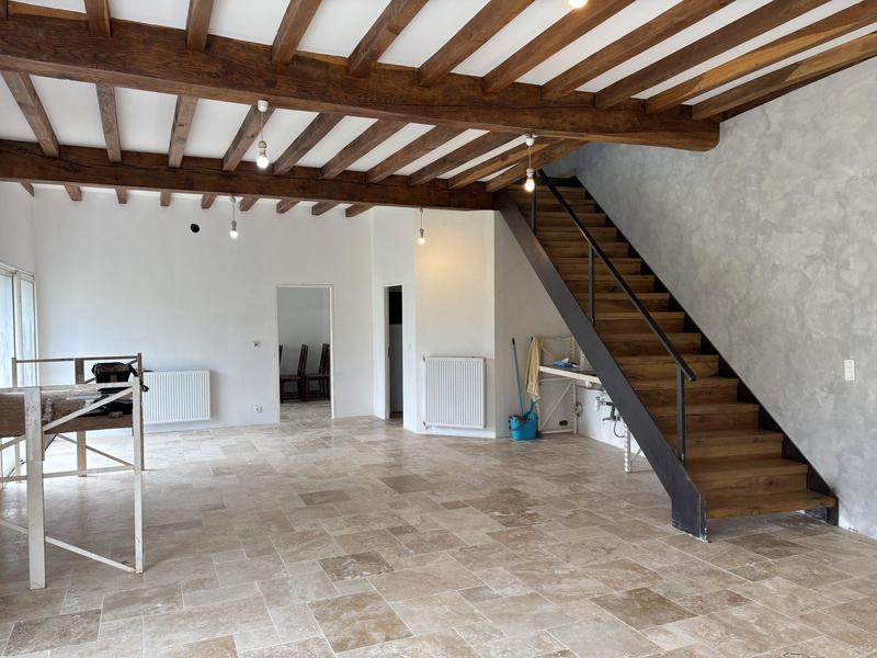 Maison traditionnelle - 335 m² - 9 pièces