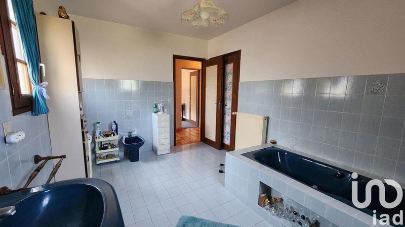 Maison - 219 m² - 6 pièces