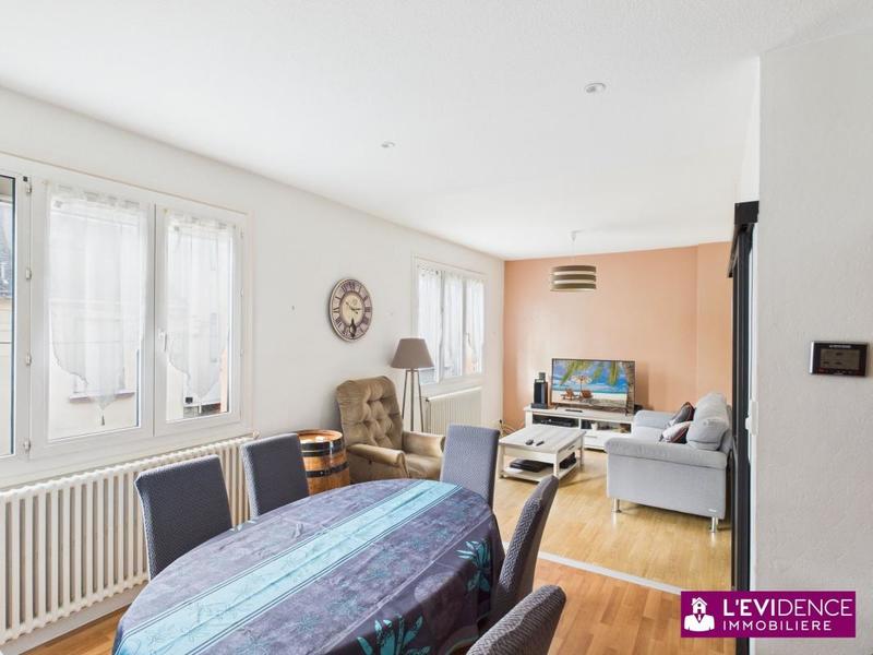 Maison - 90 m² - 4 pièces