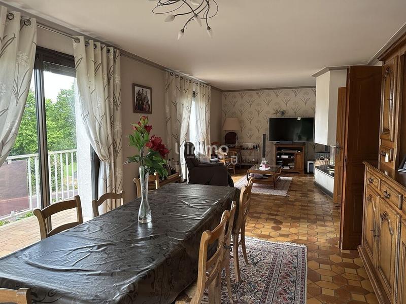 Maison - 156 m² - 8 pièces