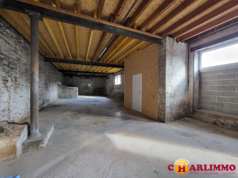 Entrepôt - 260 m² - 1 pièce