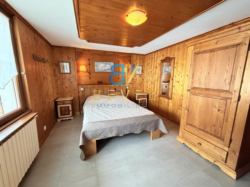 Immeuble - 182 m² - 8 pièces