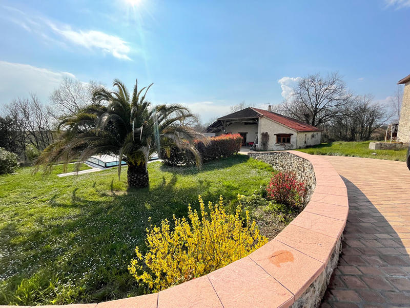 Maison - 321 m² - 9 pièces