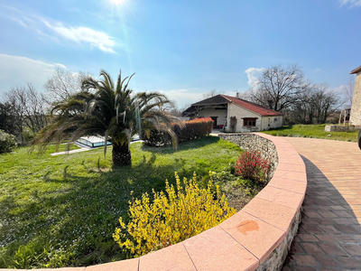 Maison - 321 m² - 9 pièces