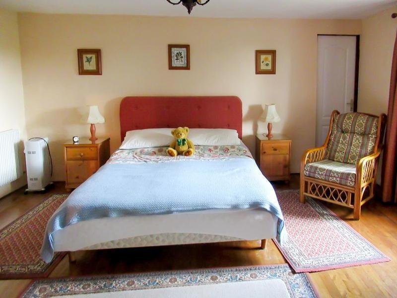 Maison - 240 m² - 9 pièces