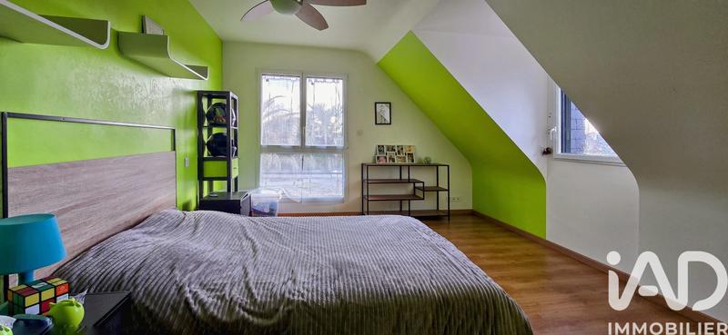 Maison - 255 m² - 6 pièces