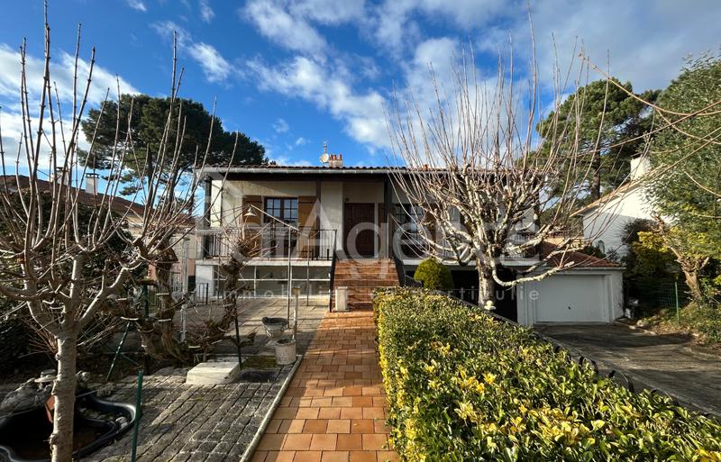 Maison - 161 m² - 7 pièces