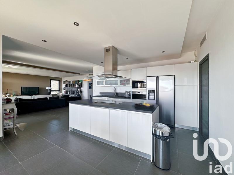 Appartement - 122 m² - 5 pièces