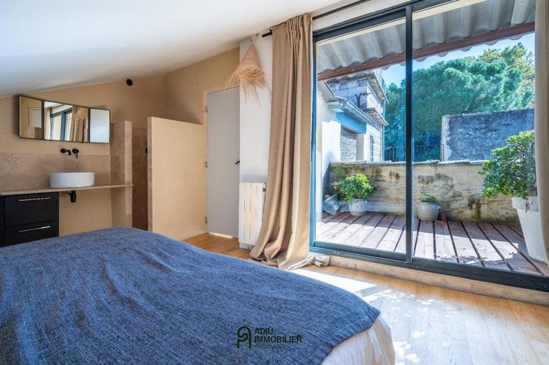 Mas - 300 m² - 10 pièces