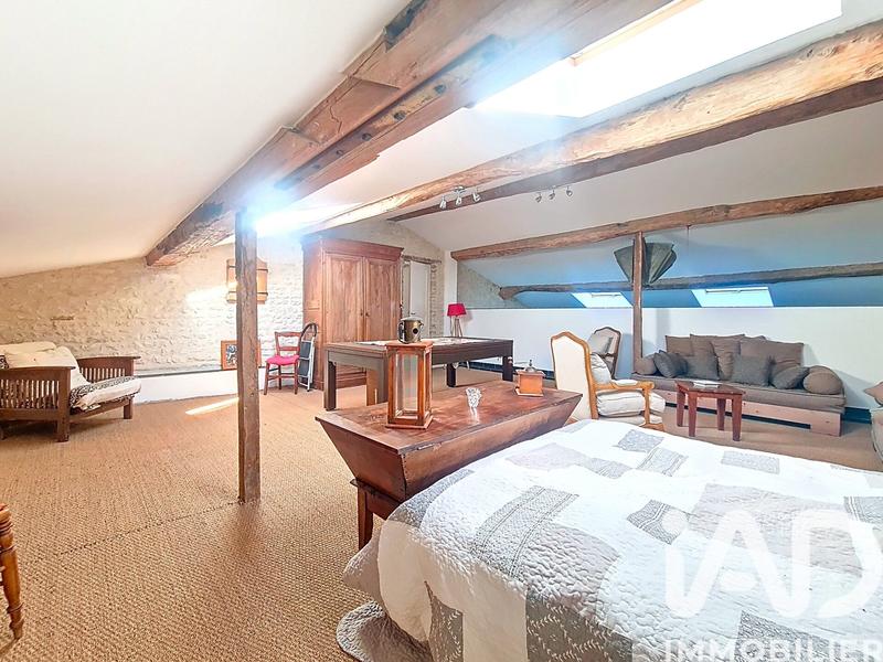 Maison - 362 m² - 8 pièces