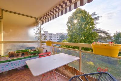 Appartement - 93 m² - 4 pièces