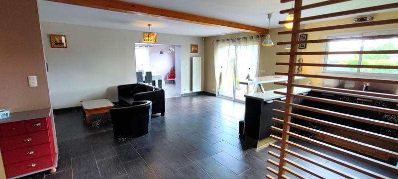 Maison - 137 m² - 6 pièces