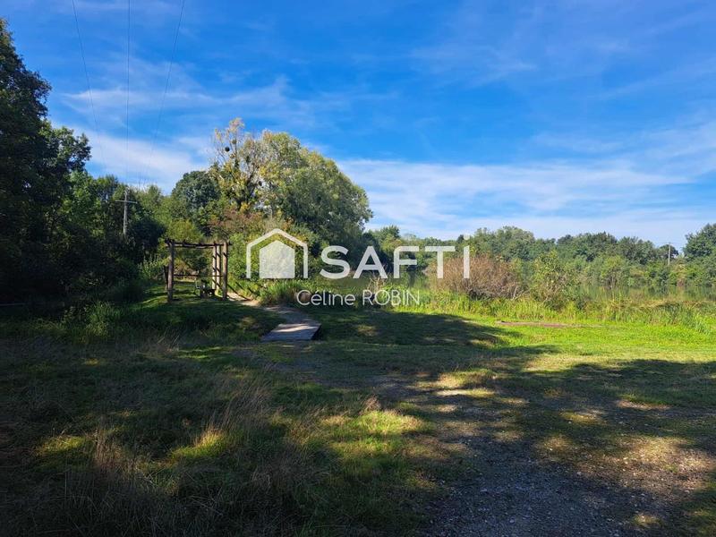 Terrain - 135 755 m²